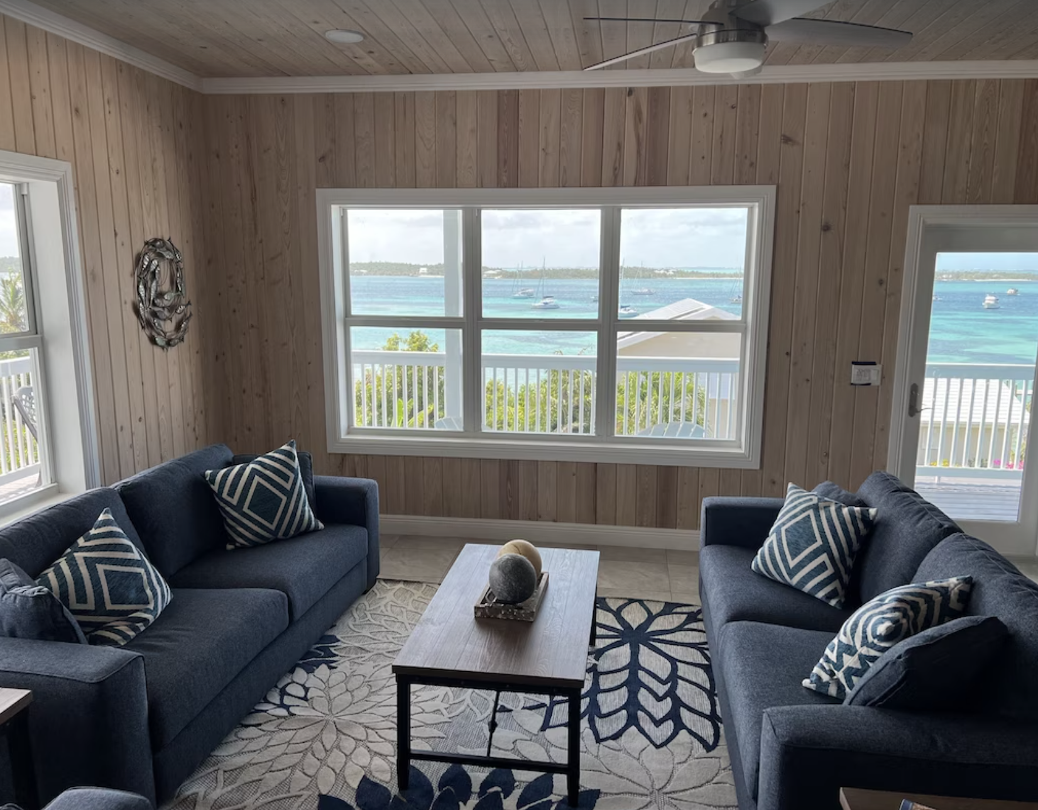 Tahiti Time living room with a view